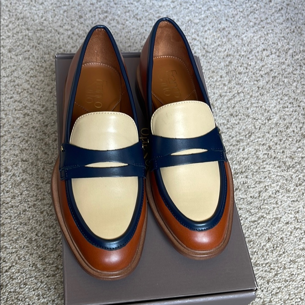 New Franco Sarto Edith Biscuit brown navy beige loafers, size 6.5